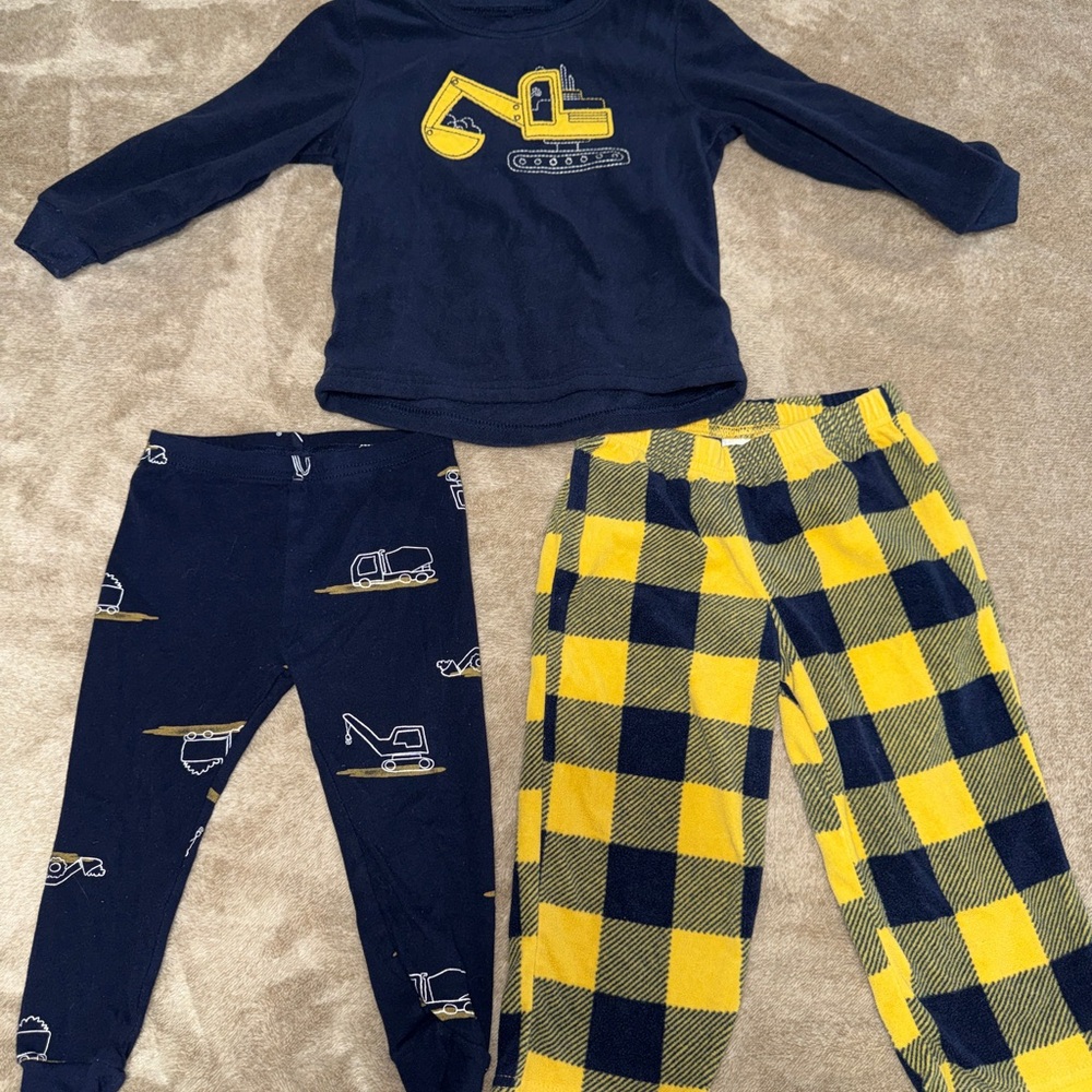 2t pajama bundle - Picture 5 of 8